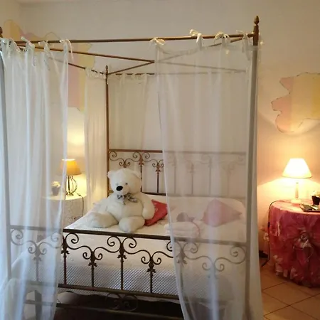 مزرعة للإقامة El Pendola